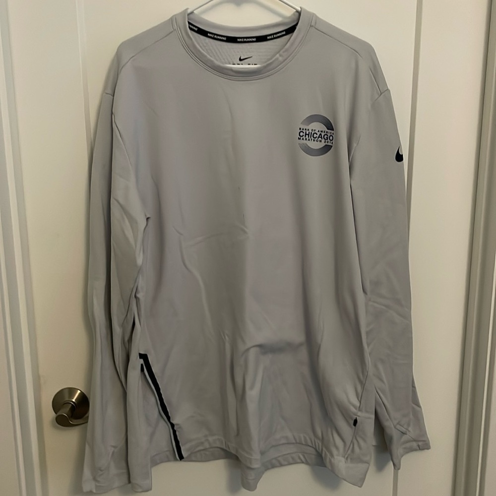 Nike running top
